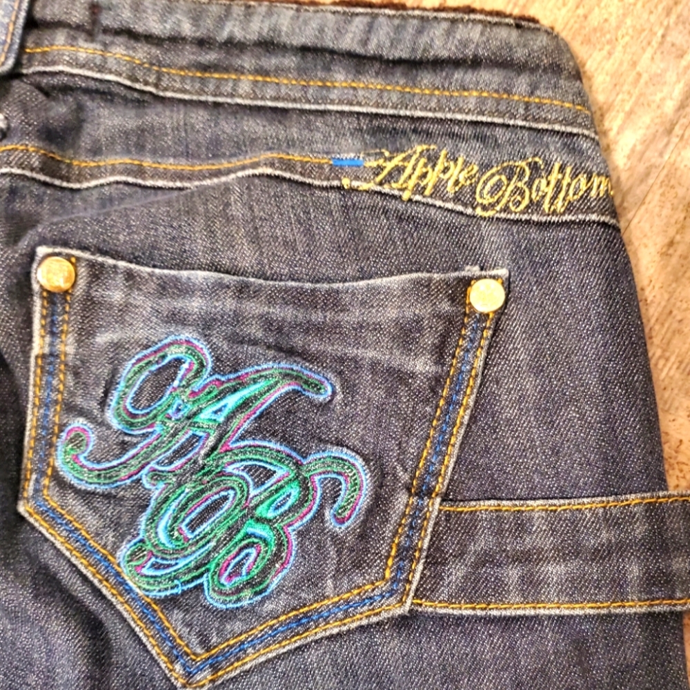 🦋 Vintage Apple Bottoms Jeans